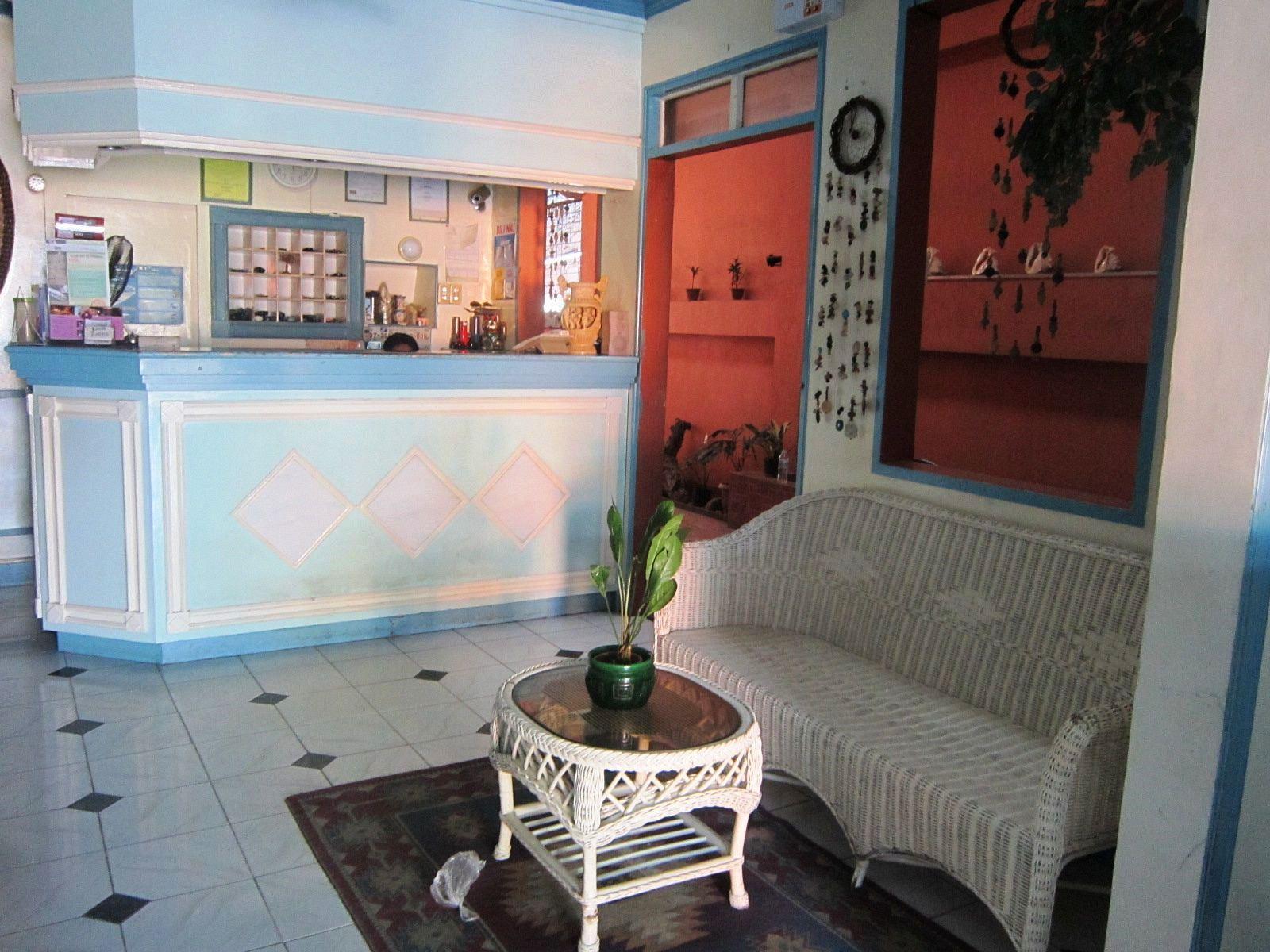 Coastal Inn Dumaguete City Eksteriør billede